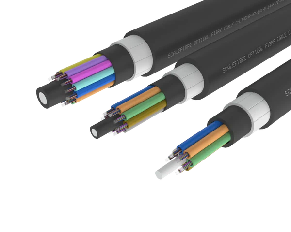 
Cable de fibra óptica exterior de tubo holgado blindado de alta
resistencia: PE/PA/PE, 72, 96 y 144 fibras