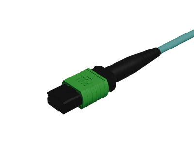 Conector MPO de contacto físico angular en multimodo OM4